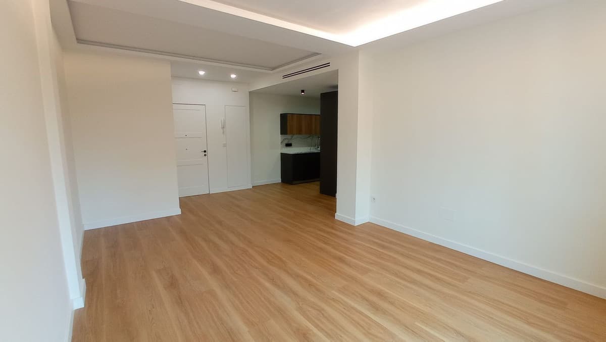 Middle Floor Apartment in Málaga Centro — photo 4 of 10