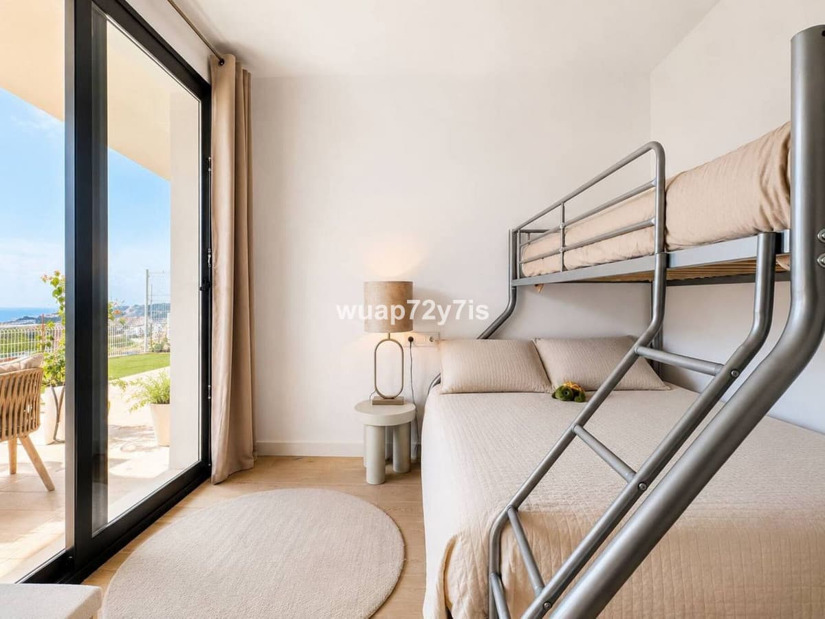 Ground Floor Apartment in Estepona — photo 7 of 10