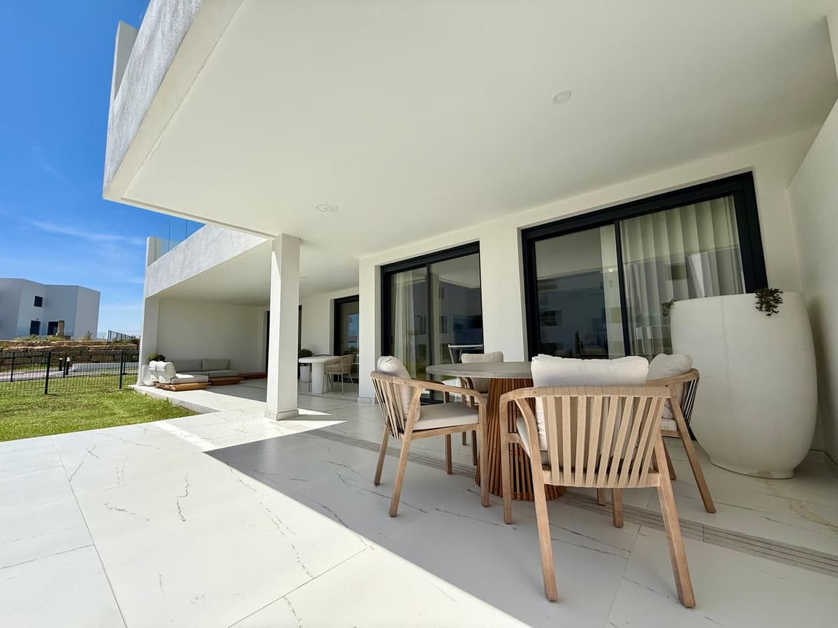 Ground Floor Apartment in Casares Playa — photo 9 of 10