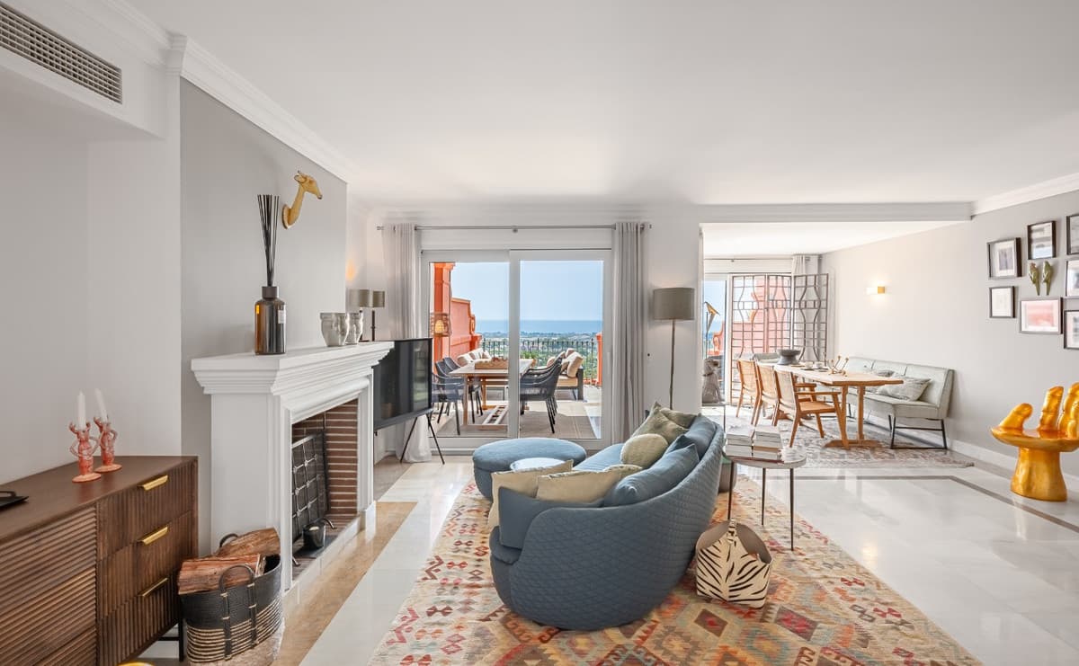 Duplex in Monte Halcones — photo 4 of 10