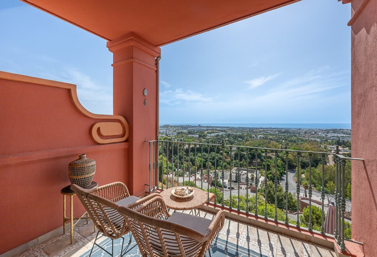 Duplex in Monte Halcones — photo 9 of 10