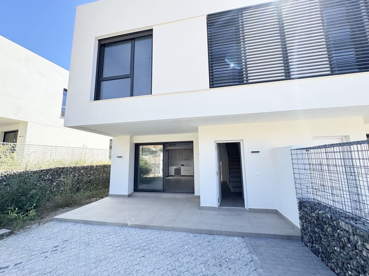 Semi-Detached House in Riviera del Sol — photo 1 of 20