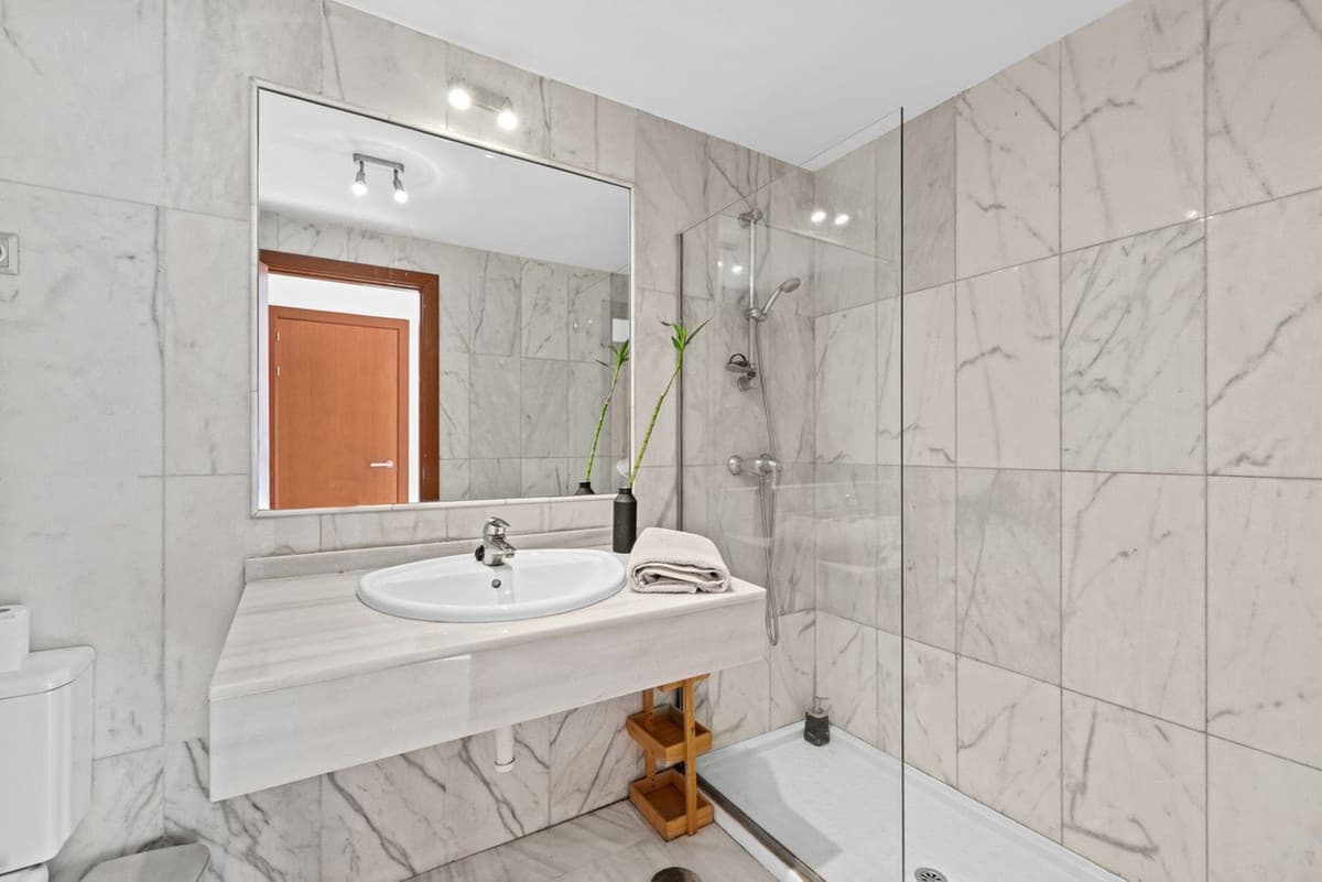 Penthouse Duplex in Benahavís — photo 9 of 10