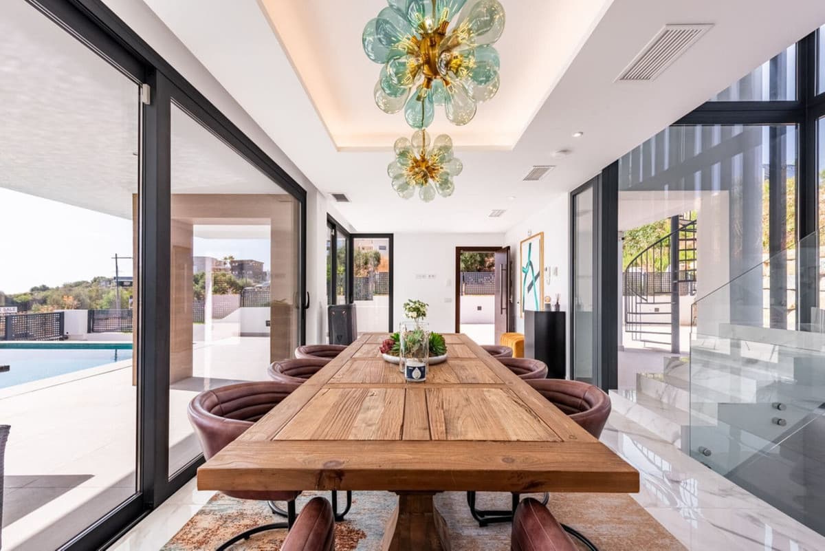 Detached Villa in Estepona — photo 2 of 10