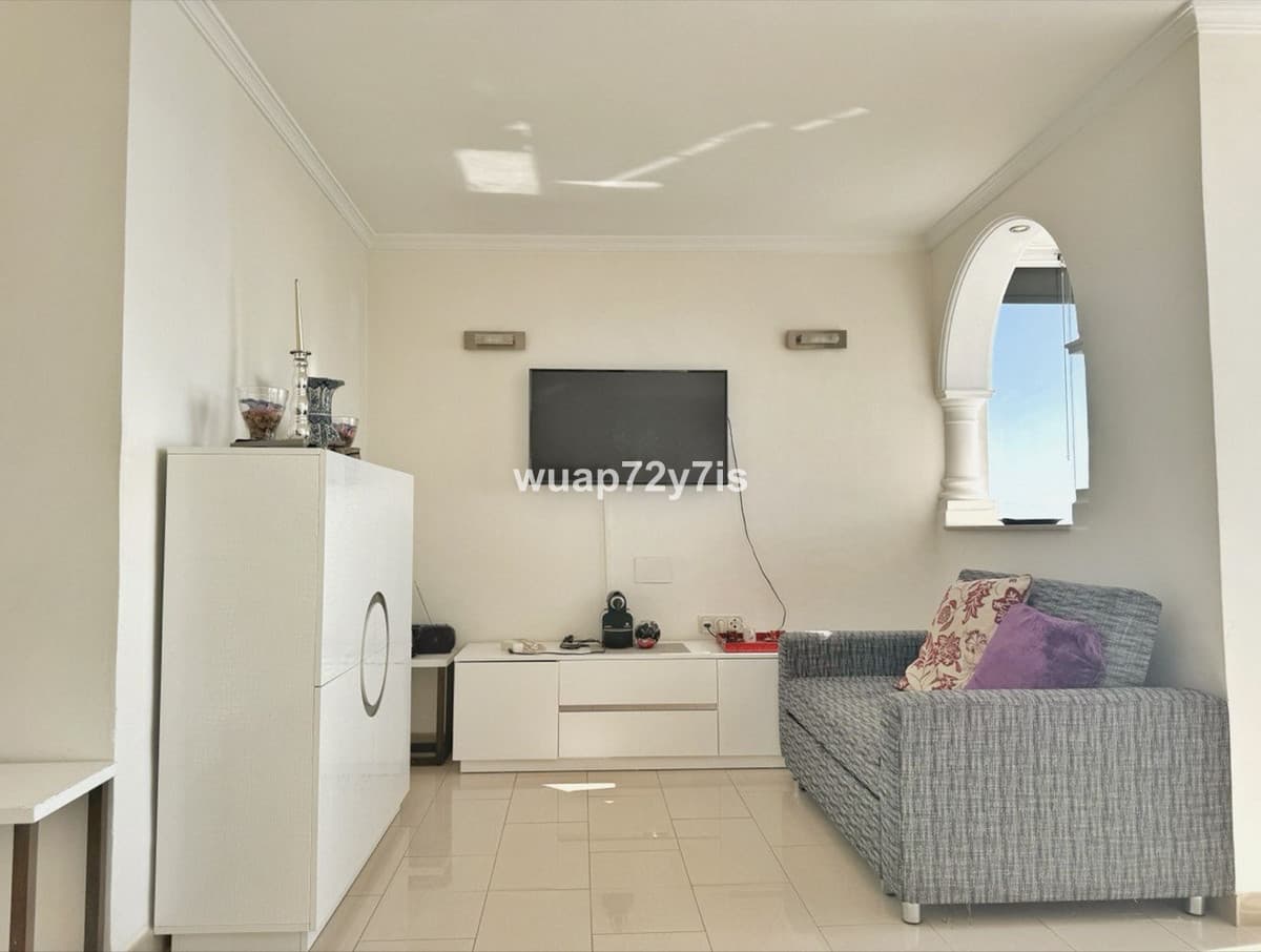 Top Floor Apartment in Fuengirola — photo 10 of 10