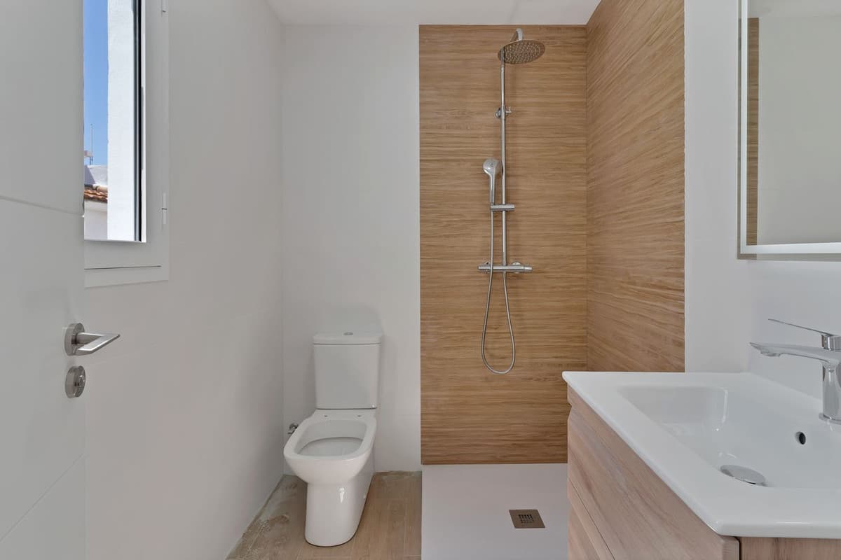 Semi-Detached House in Málaga Centro — photo 8 of 10
