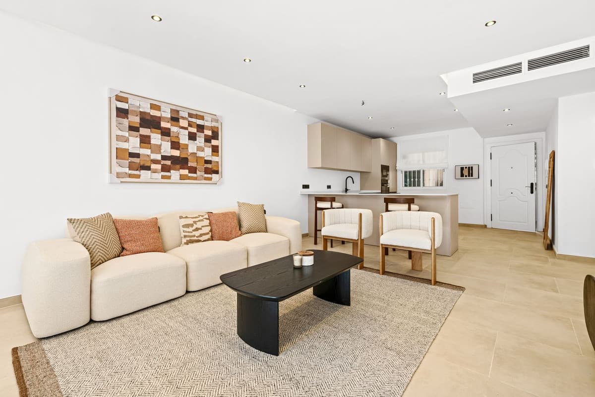 Ground Floor Apartment in Nueva Andalucía — photo 2 of 10