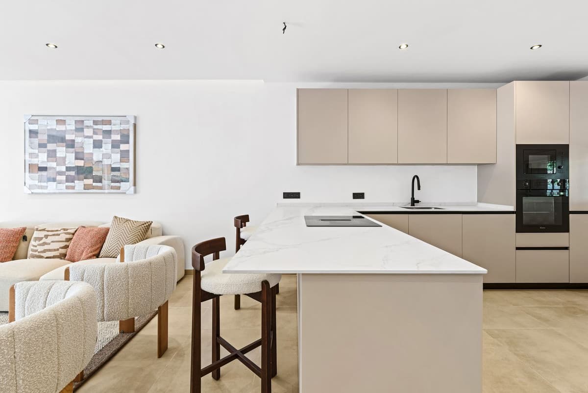 Ground Floor Apartment in Nueva Andalucía — photo 3 of 10