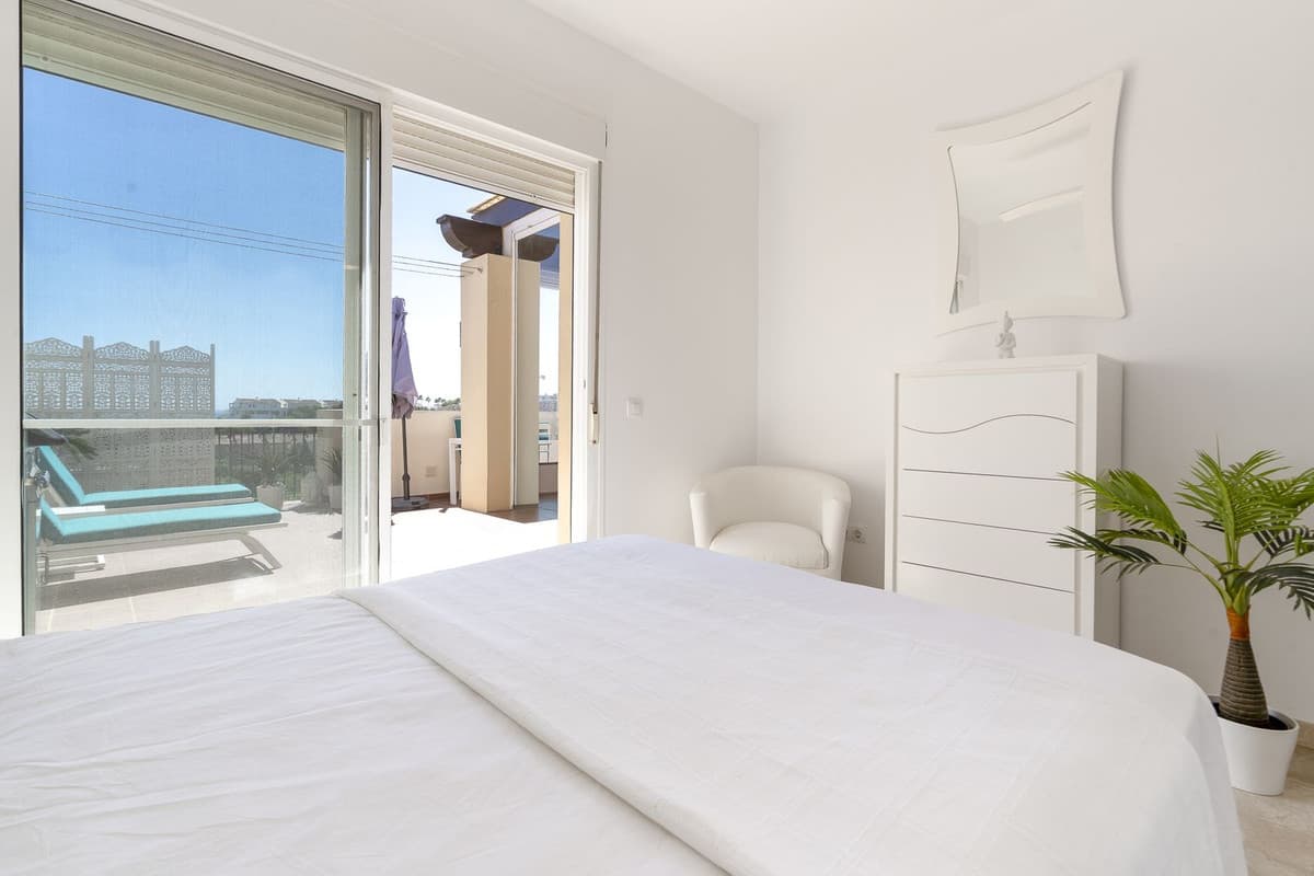 Top Floor Apartment in El Faro — photo 9 of 10