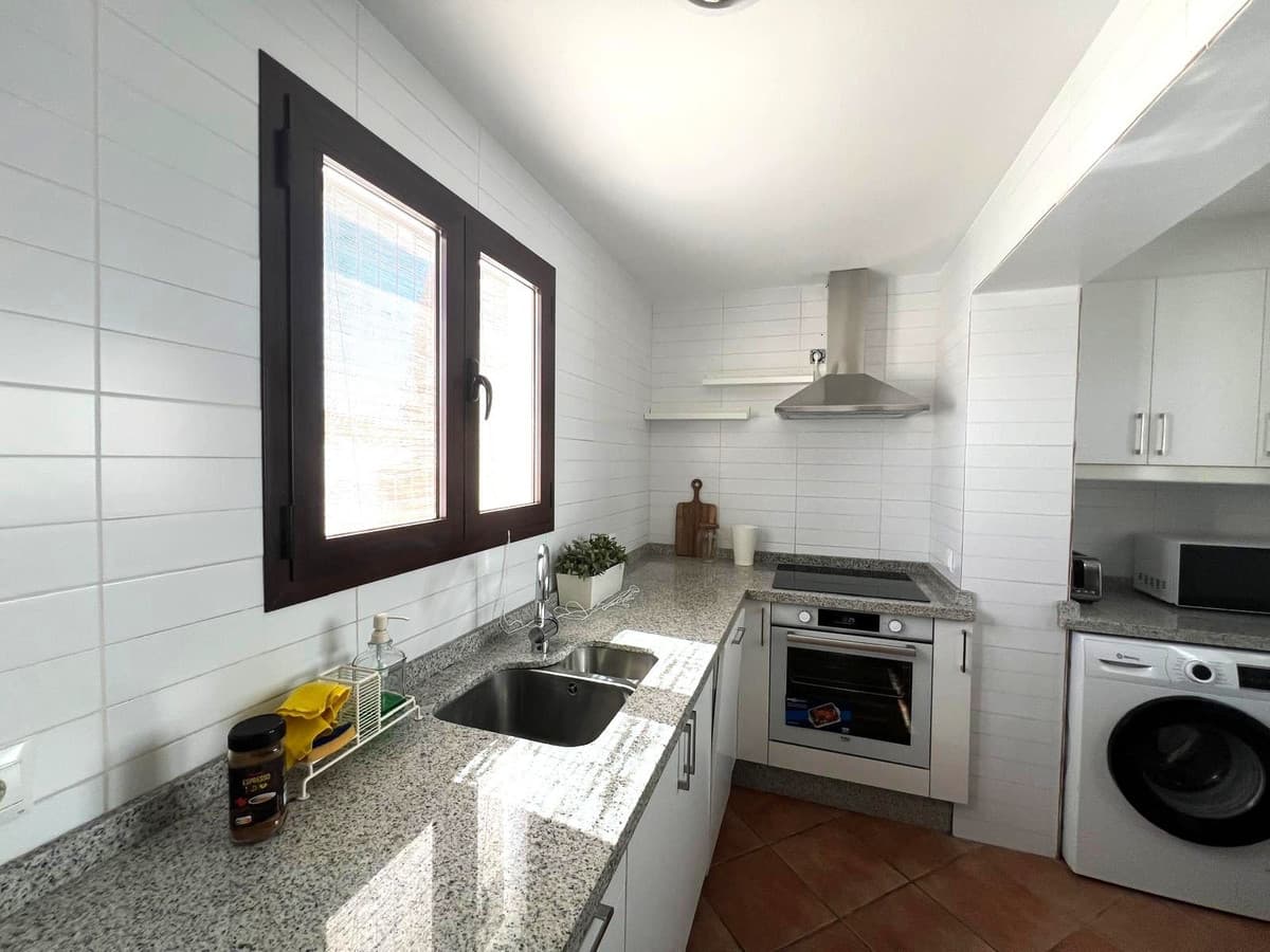 Top Floor Apartment in El Paraiso — photo 6 of 10