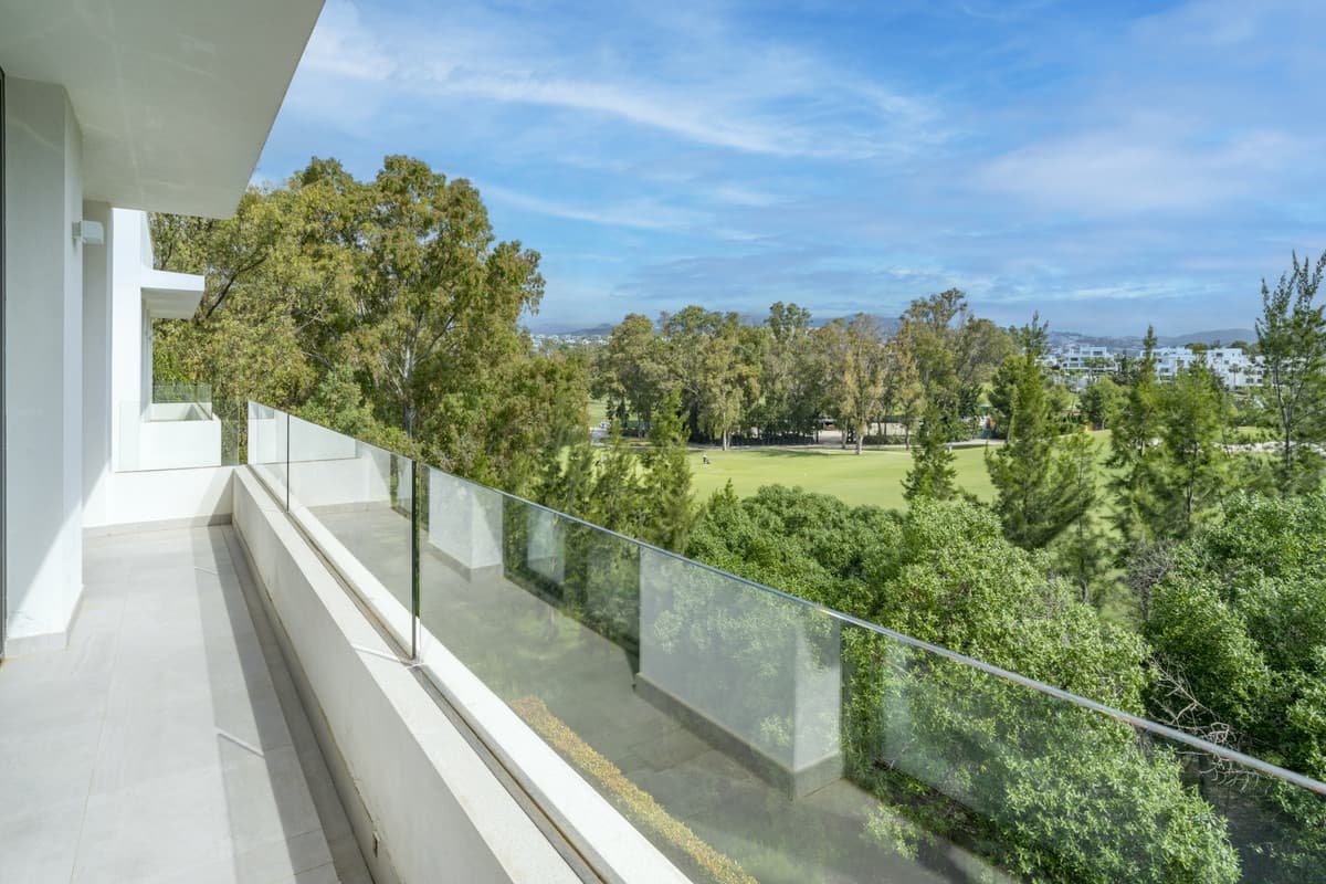 Penthouse in Estepona — photo 2 of 10