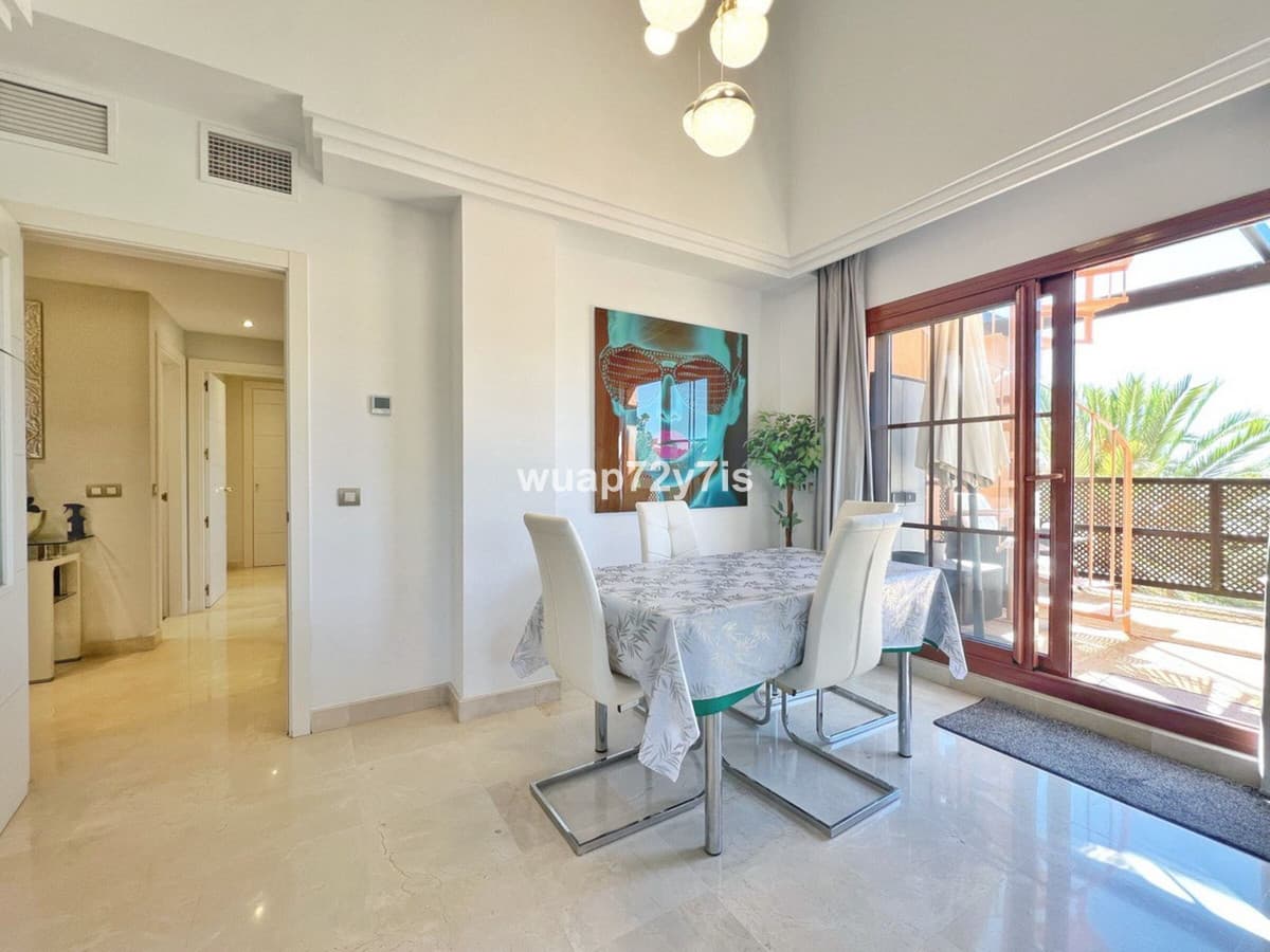 Penthouse in Benahavís — photo 7 of 10