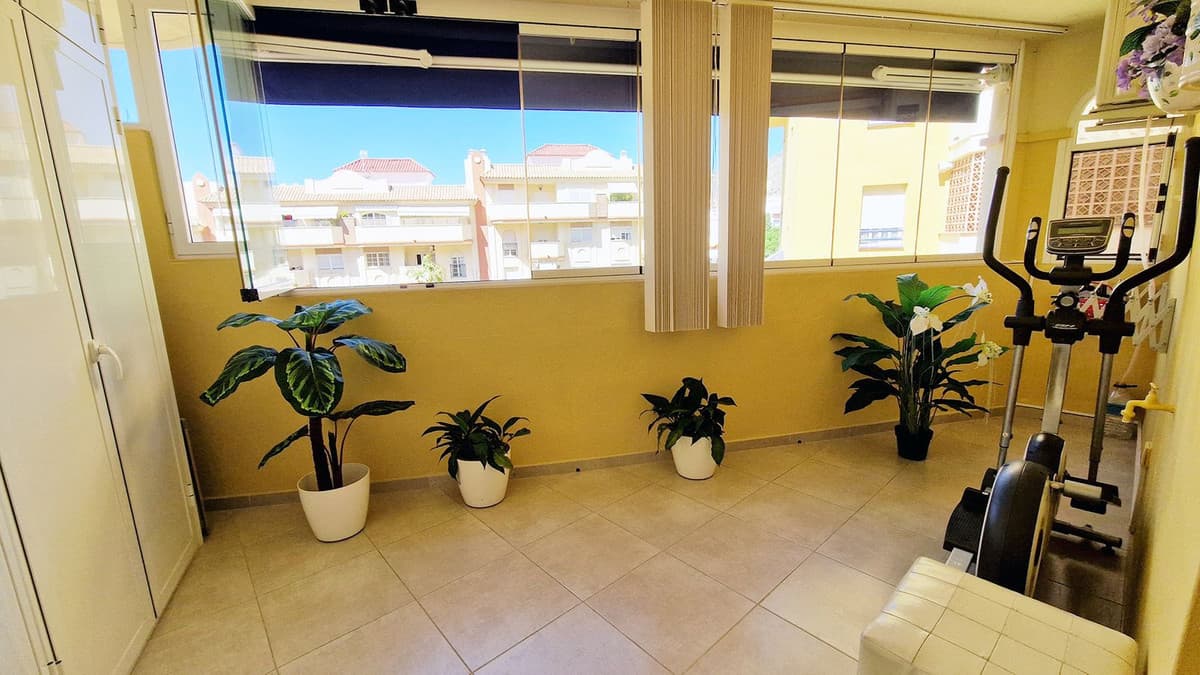 Middle Floor Apartment in Benalmadena — photo 1 of 10