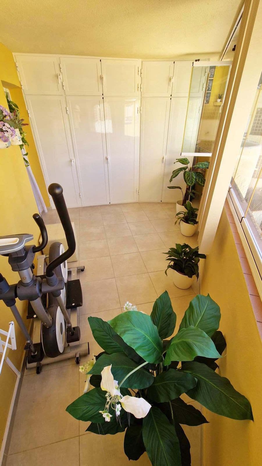 Middle Floor Apartment in Benalmadena — photo 6 of 10