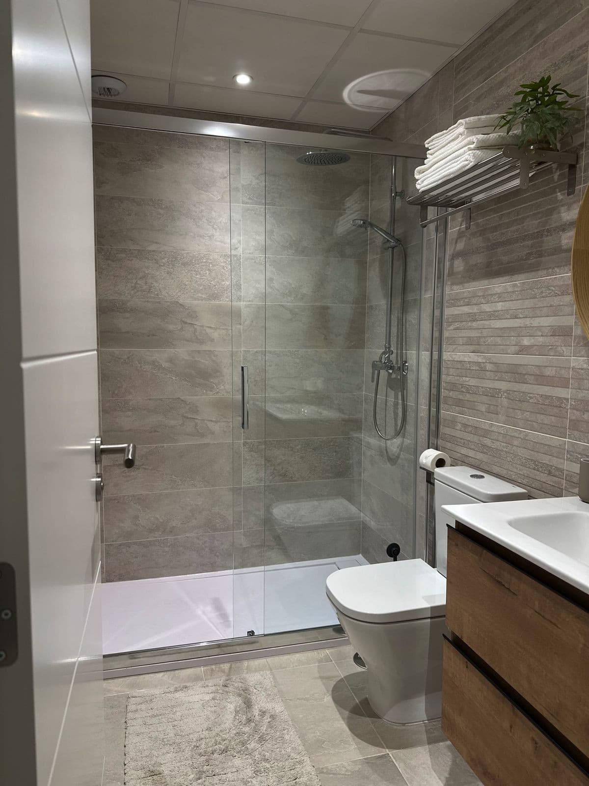 Ground Floor Apartment in Estepona — photo 4 of 10