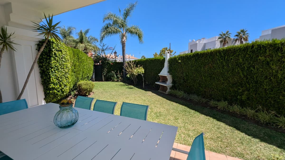 Semi-Detached House in San Pedro de Alcántara — photo 3 of 10