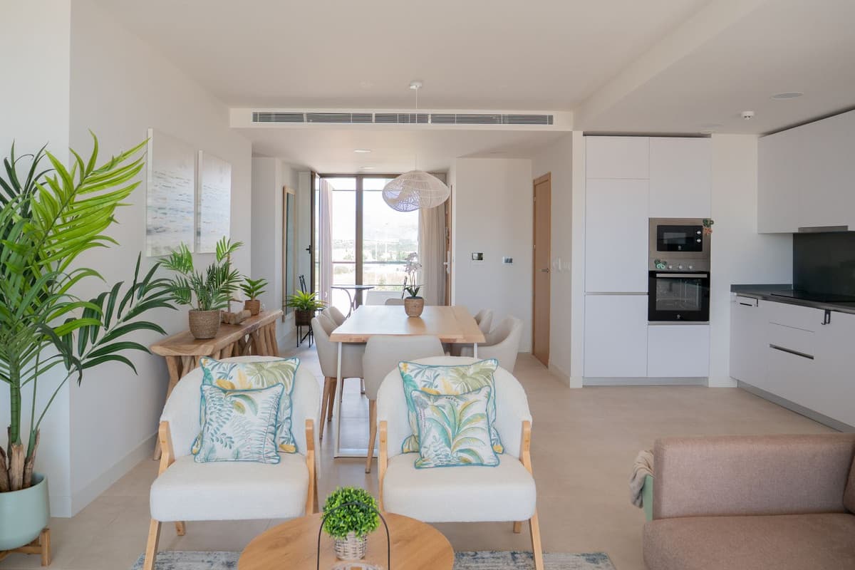 Middle Floor Apartment in Casares — photo 5 of 10