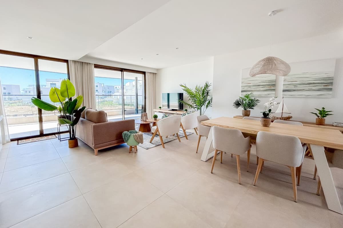 Middle Floor Apartment in Casares — photo 8 of 10