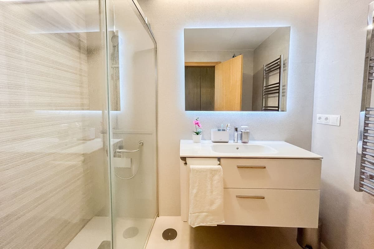 Middle Floor Apartment in Casares — photo 10 of 10