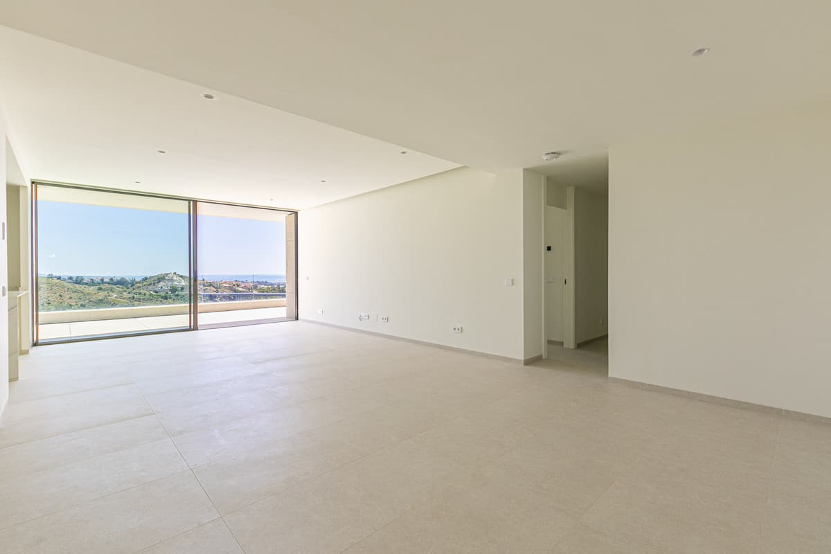 Middle Floor Apartment in Benahavís — photo 6 of 10