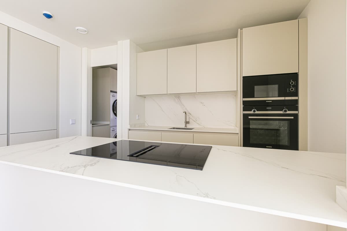 Middle Floor Apartment in Benahavís — photo 10 of 10