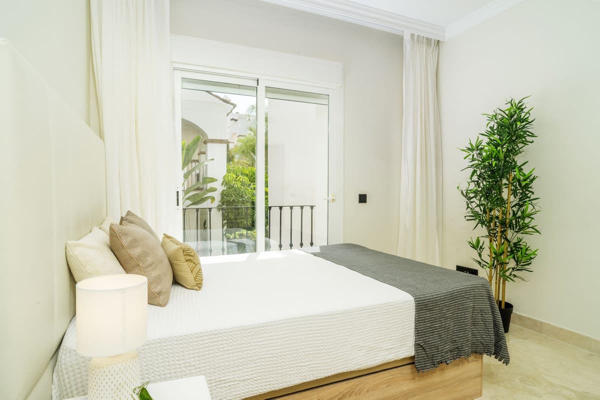 Middle Floor Apartment in Marbella — photo 9 of 10
