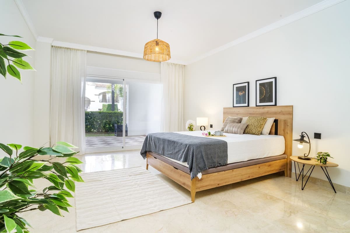 Ground Floor Apartment in Marbella — photo 3 of 10