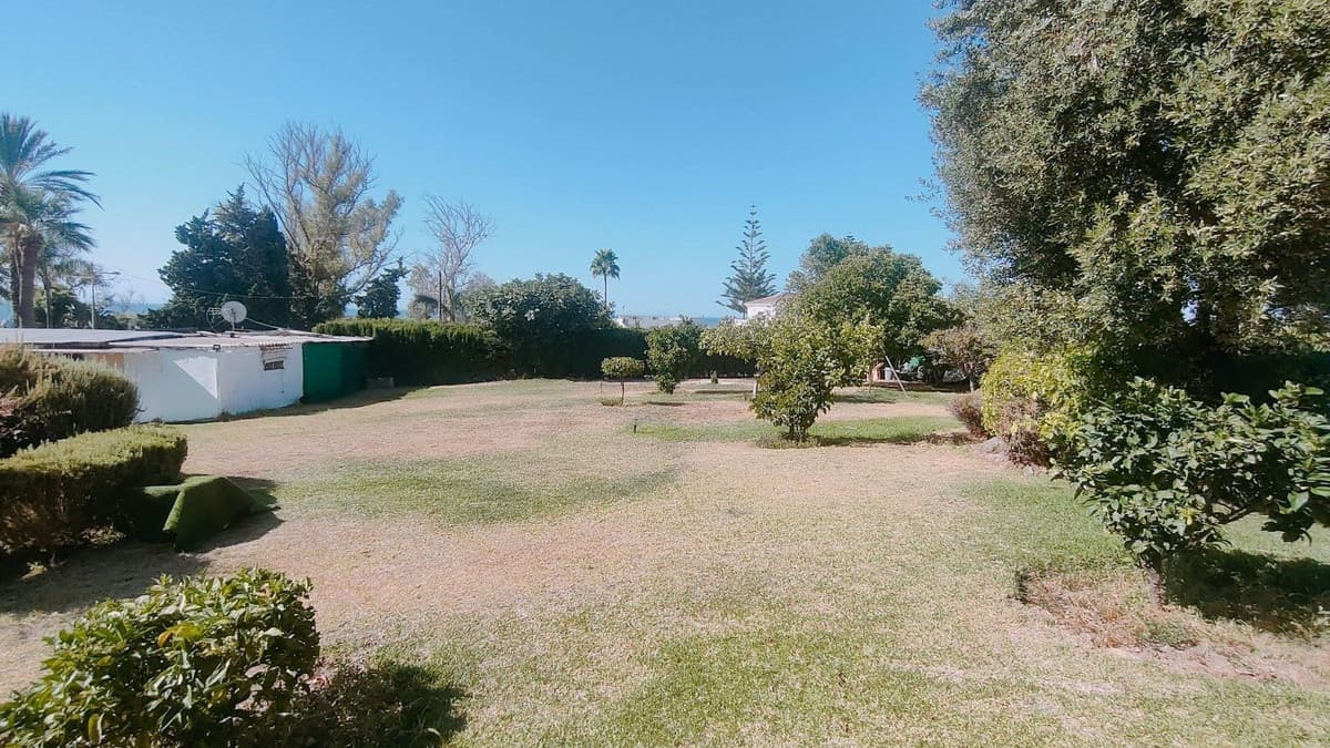 Detached Villa in Marbella — photo 7 of 10