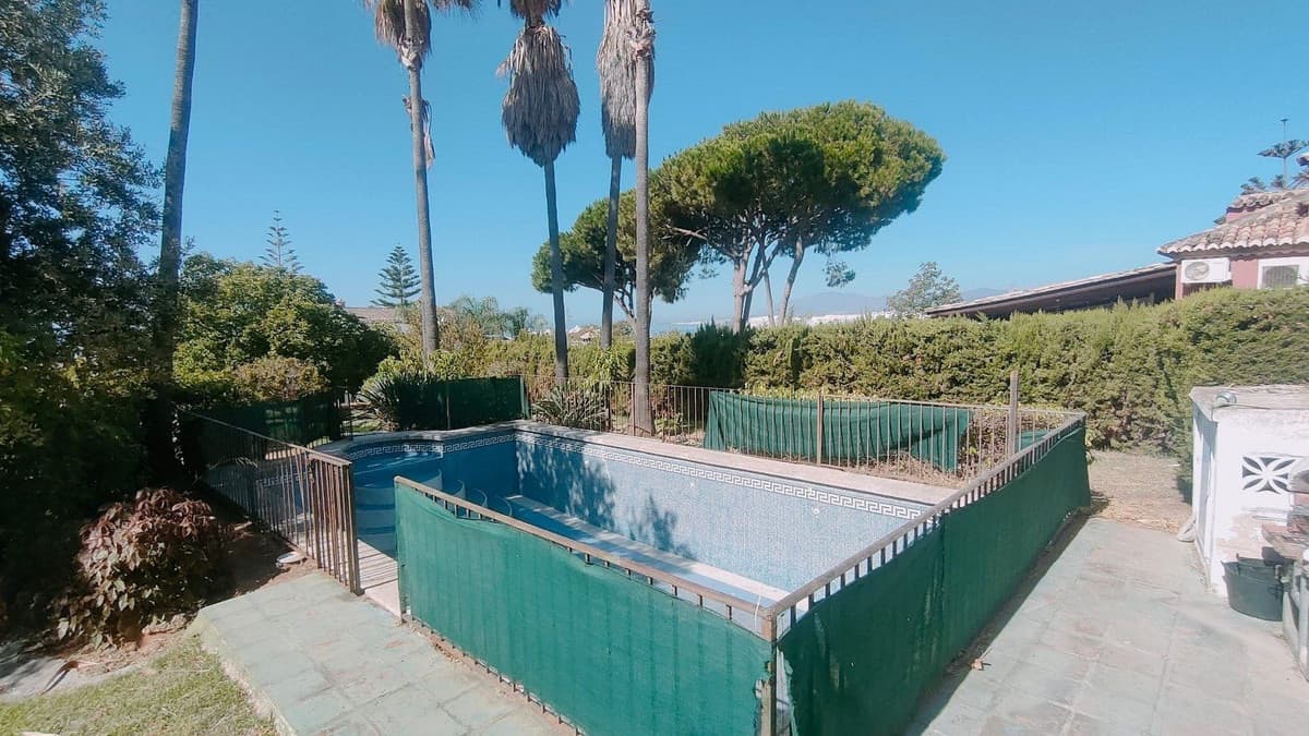 Detached Villa in Marbella — photo 8 of 10