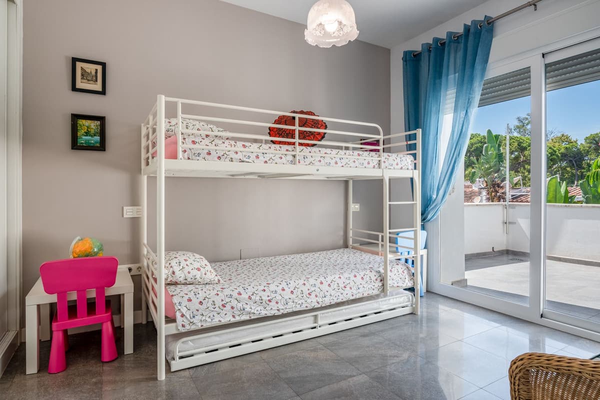 Detached Villa in Marbella — photo 6 of 10