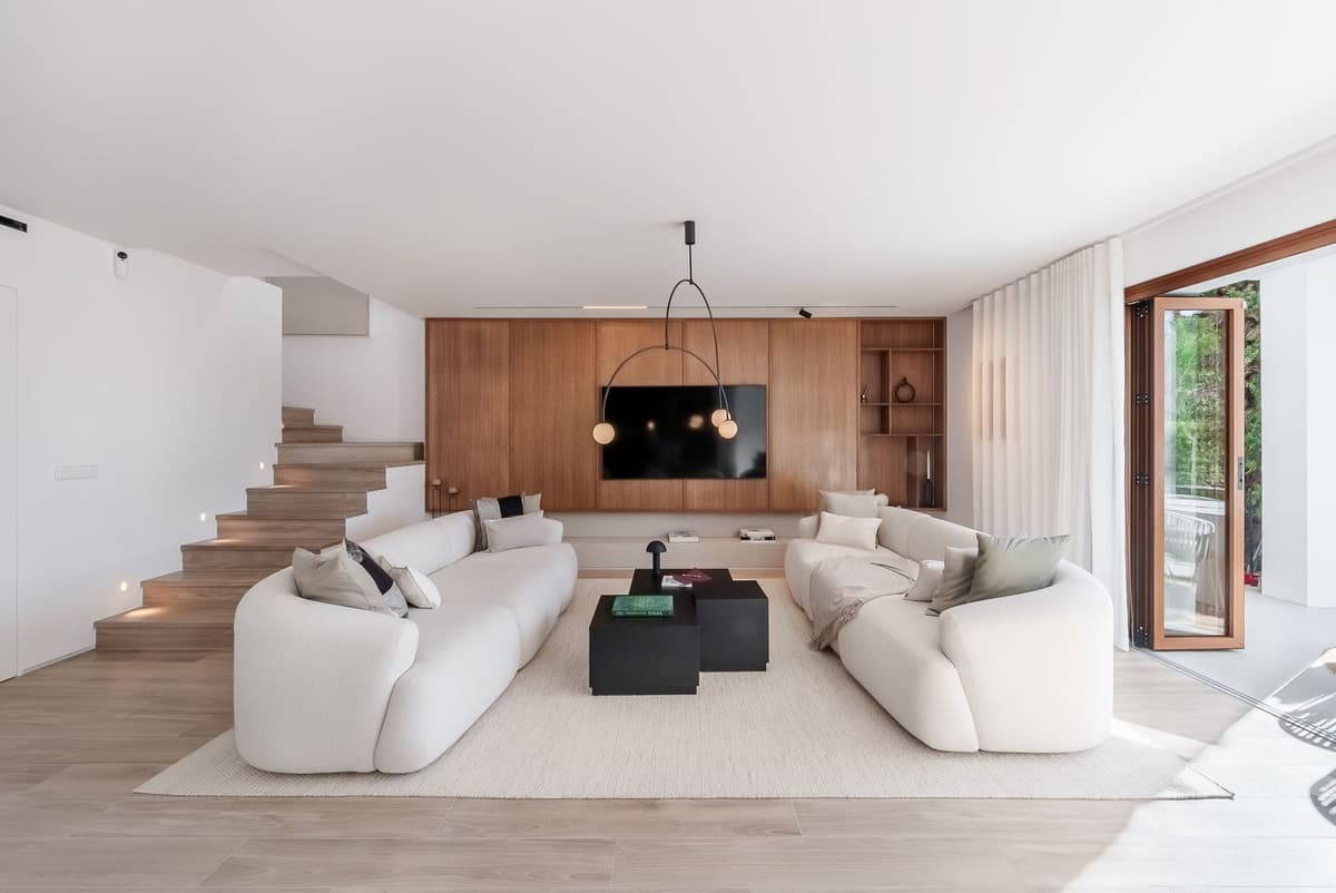 Ground Floor Apartment in Nueva Andalucía — photo 1 of 10