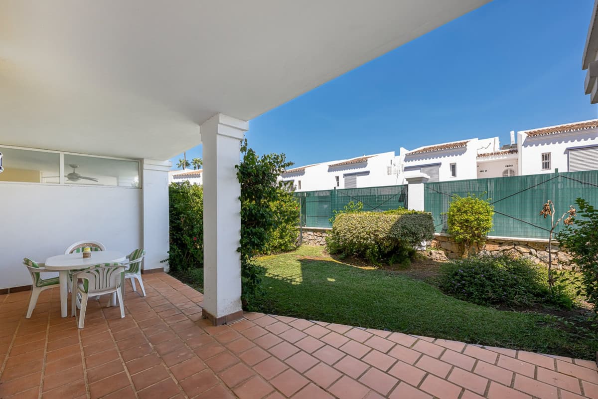 Ground Floor Apartment in Nueva Andalucía — photo 2 of 10