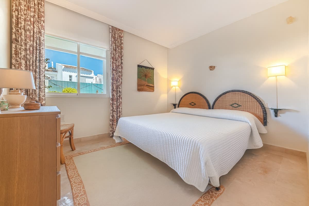 Ground Floor Apartment in Nueva Andalucía — photo 5 of 10
