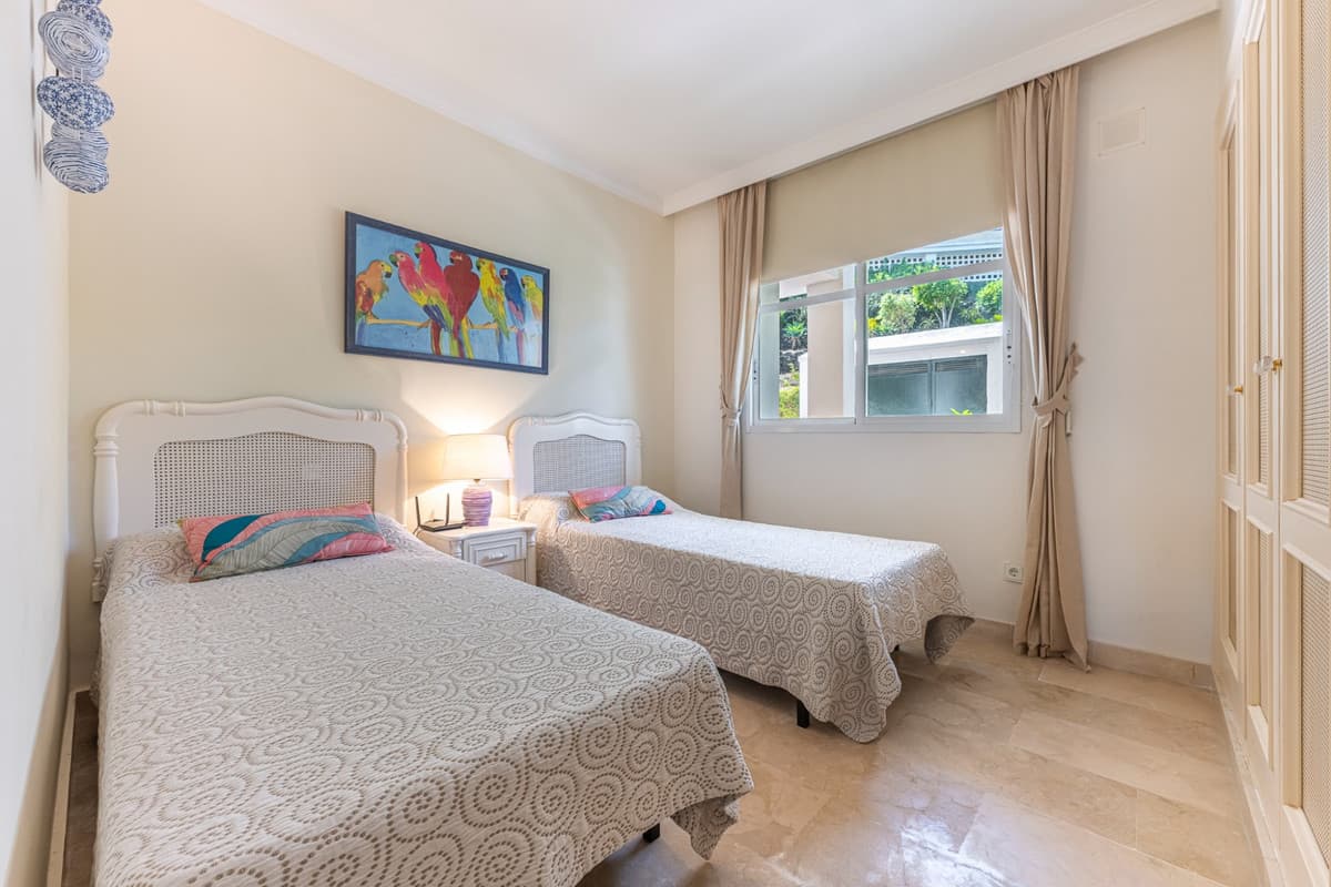 Ground Floor Apartment in Nueva Andalucía — photo 6 of 10