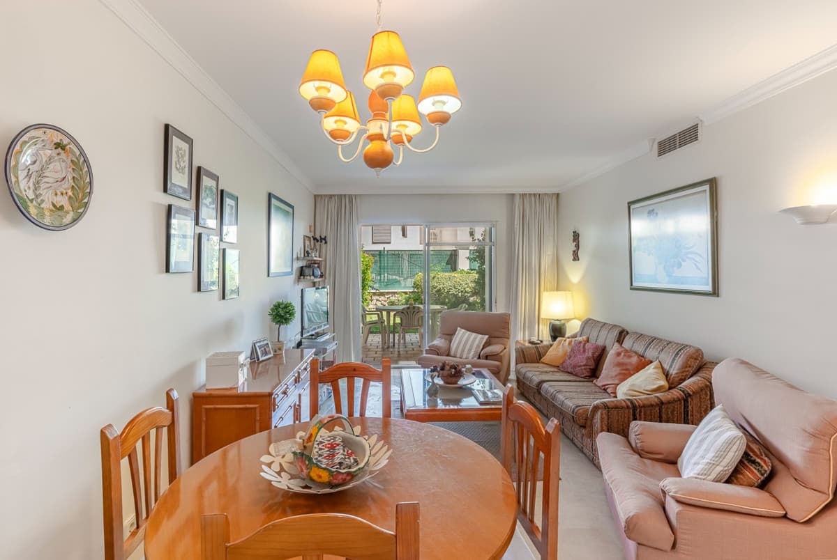 Ground Floor Apartment in Nueva Andalucía — photo 10 of 10