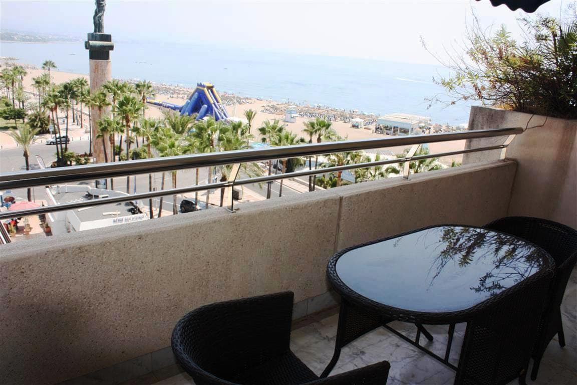 Middle Floor Apartment in Puerto Banús — photo 2 of 10