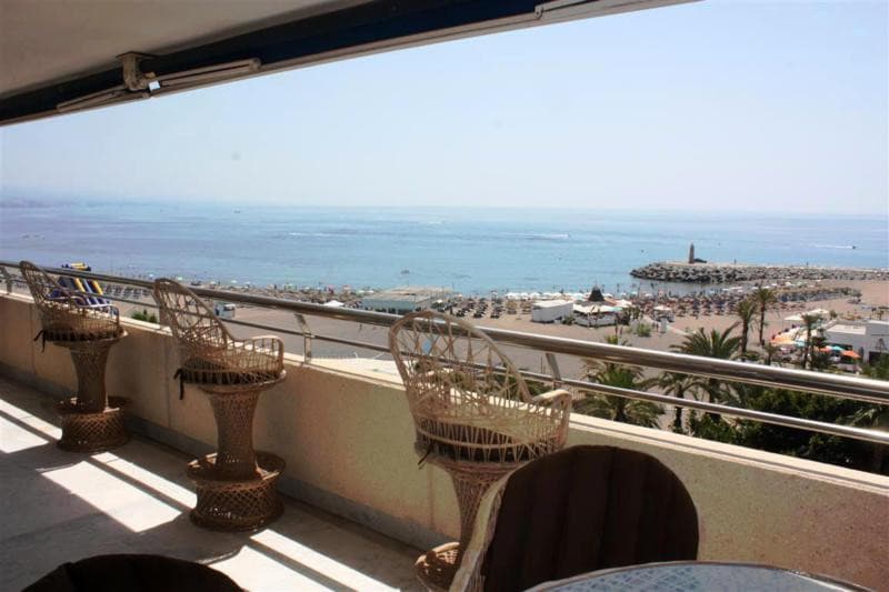 Middle Floor Apartment in Puerto Banús — photo 3 of 10
