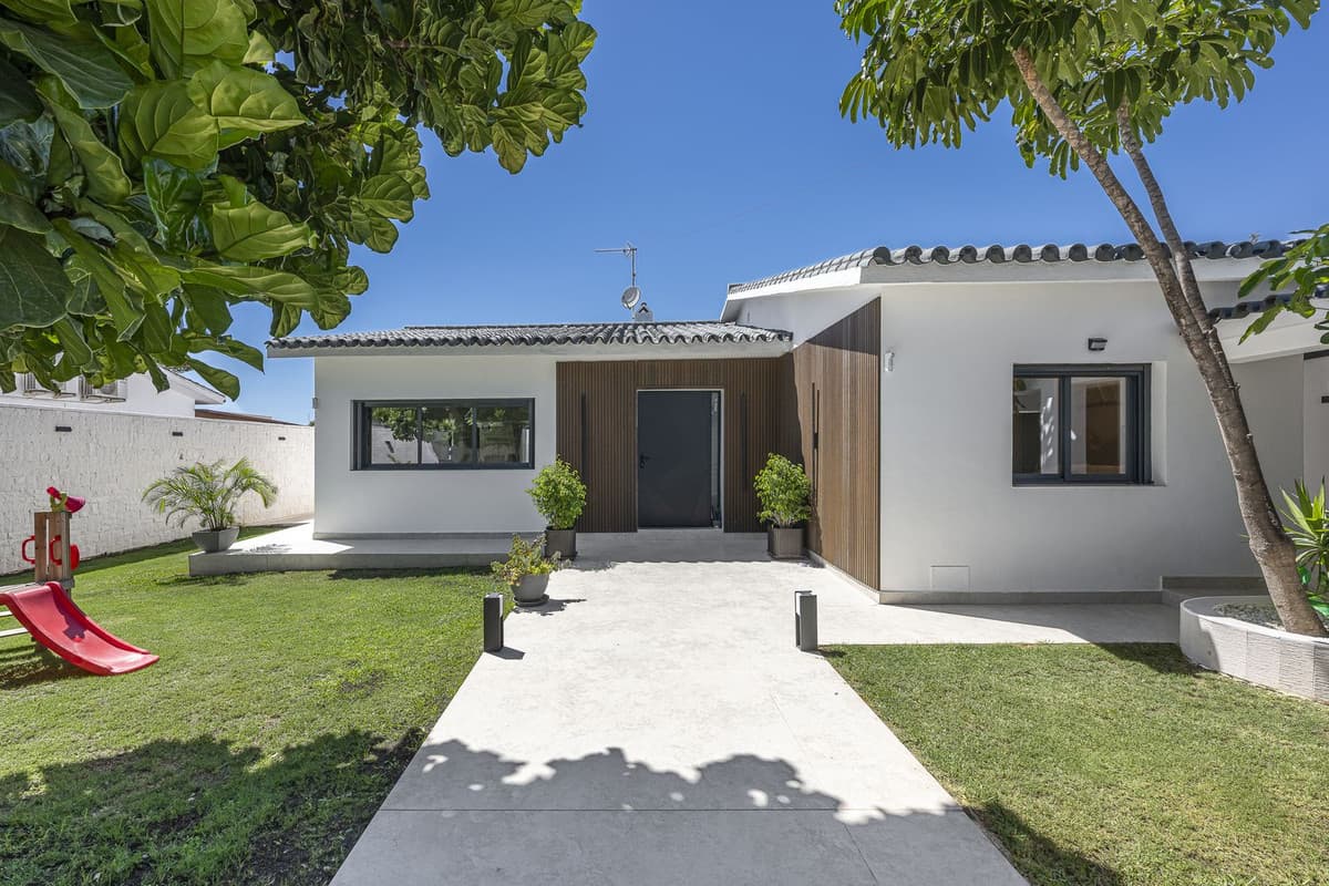 Detached Villa in New Golden Mile — photo 4 of 10