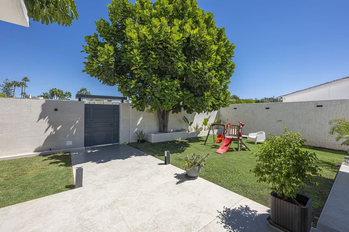 Detached Villa in New Golden Mile — photo 7 of 10