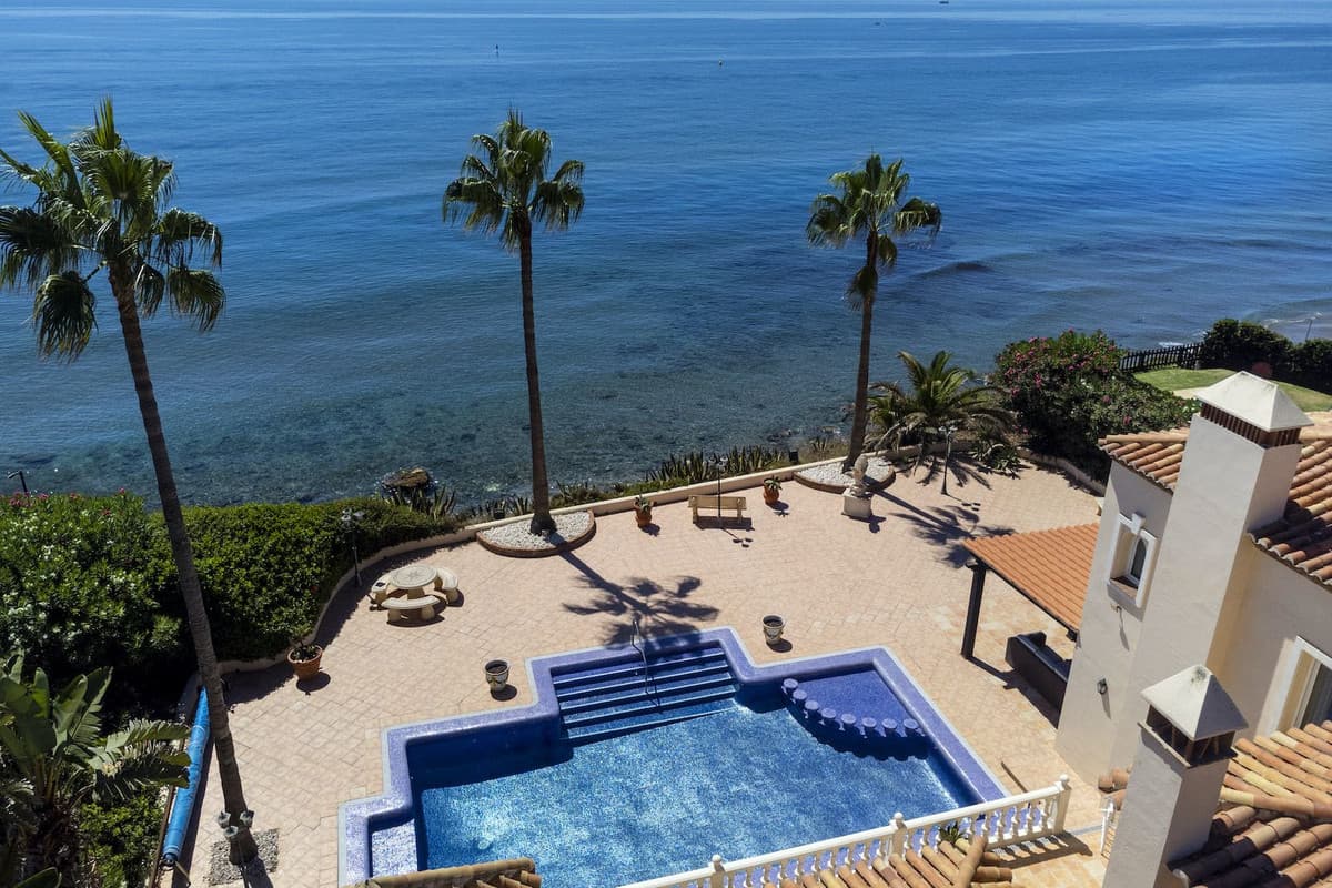 Detached Villa in Marbesa — photo 1 of 10