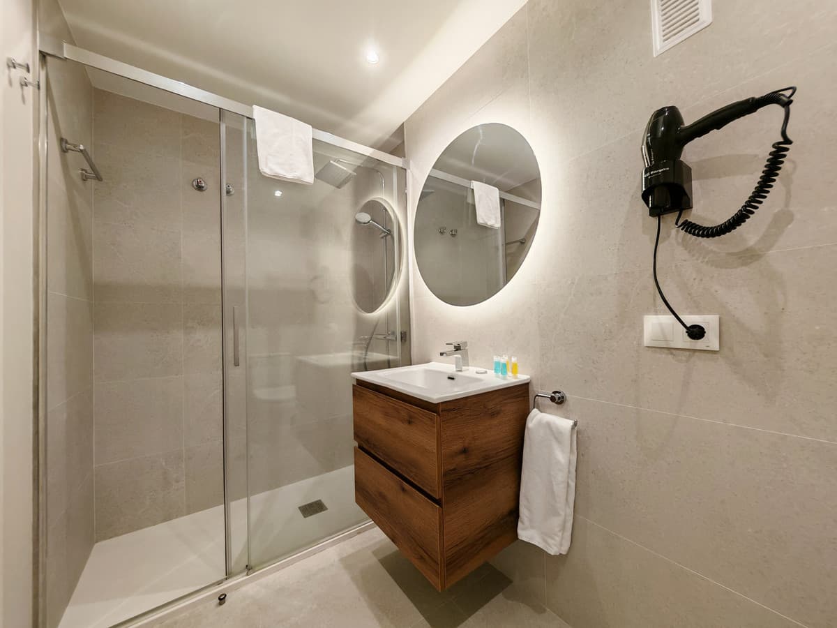 Middle Floor Apartment in Benahavís — photo 10 of 10