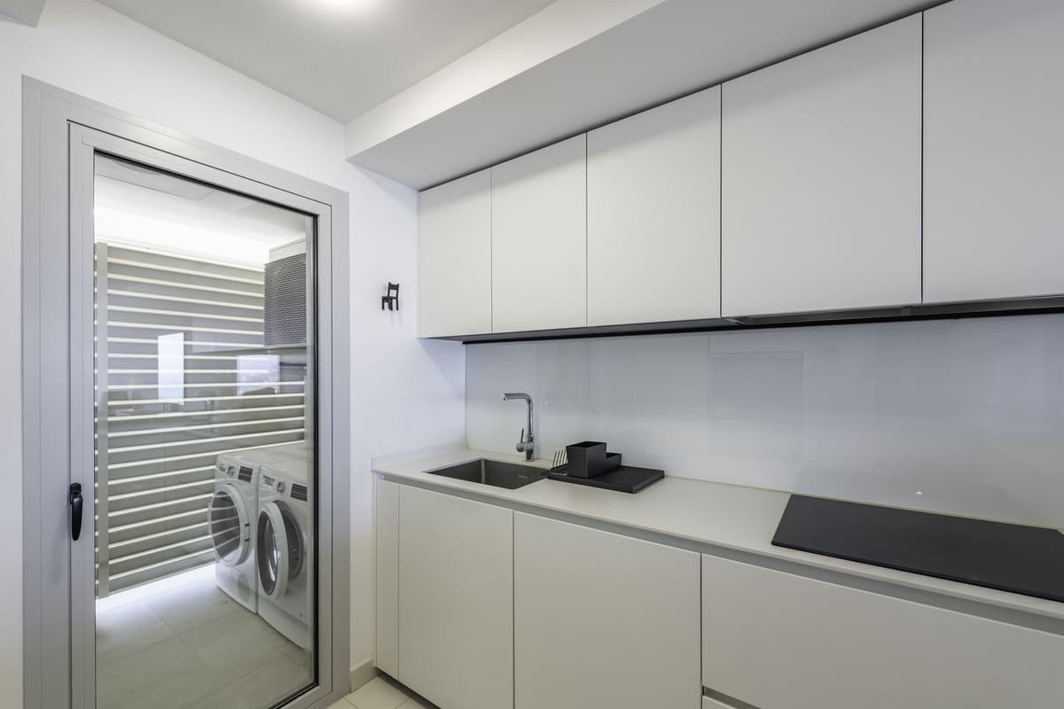 Middle Floor Apartment in Higueron — photo 13 of 20