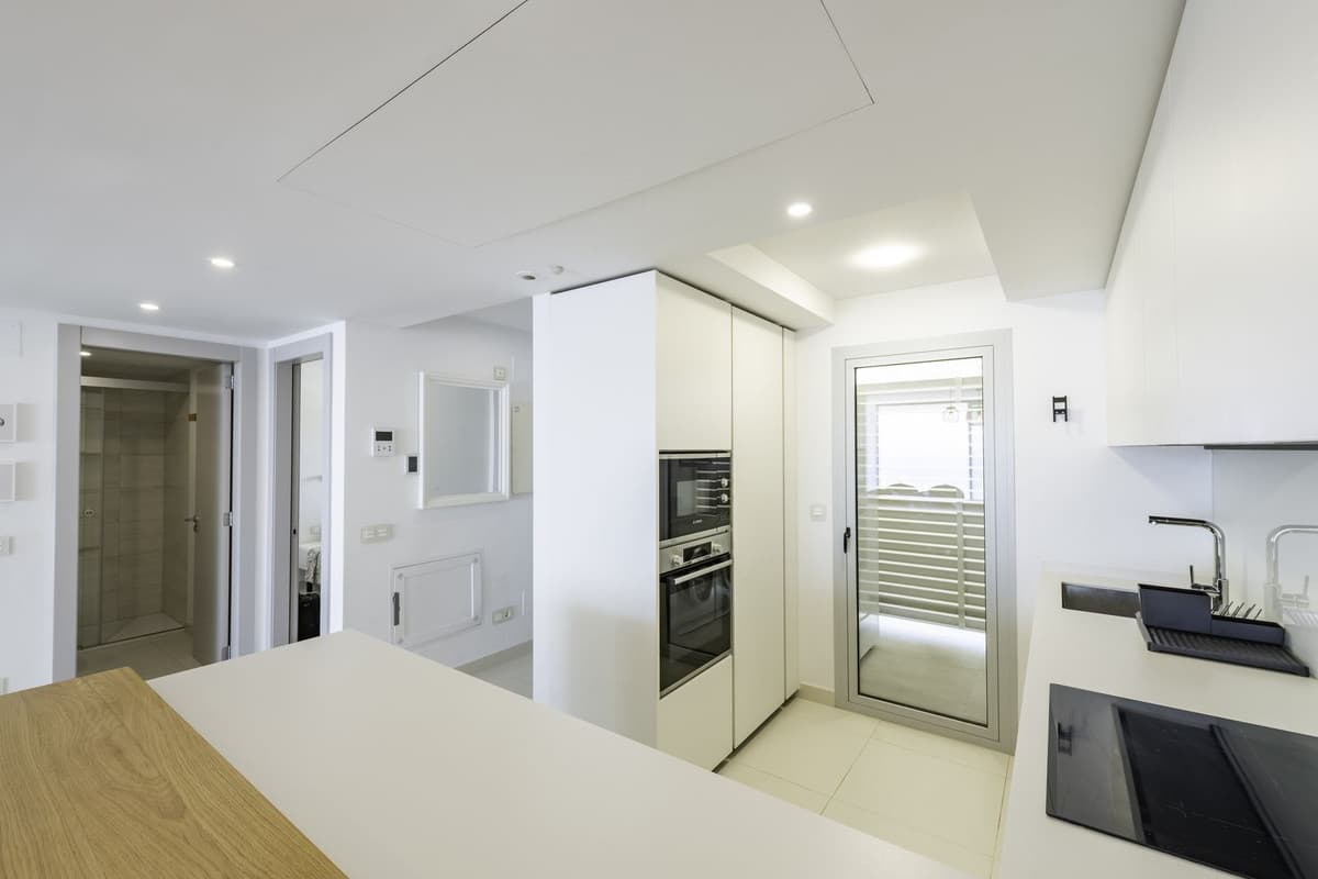 Middle Floor Apartment in Higueron — photo 15 of 20