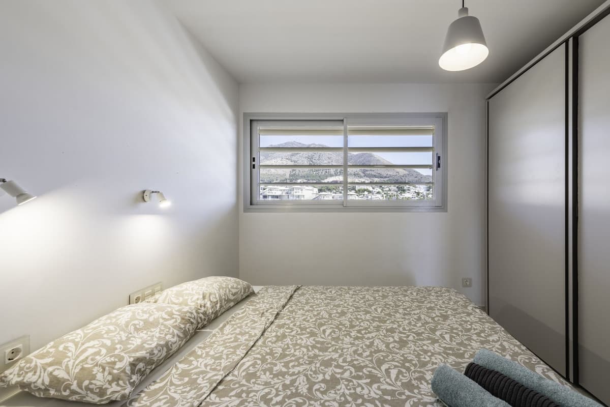 Middle Floor Apartment in Higueron — photo 19 of 20