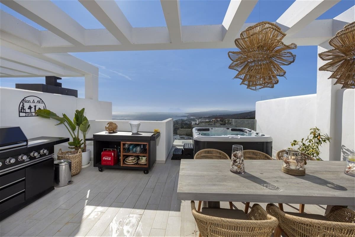 Townhouse in Manilva — photo 3 of 10