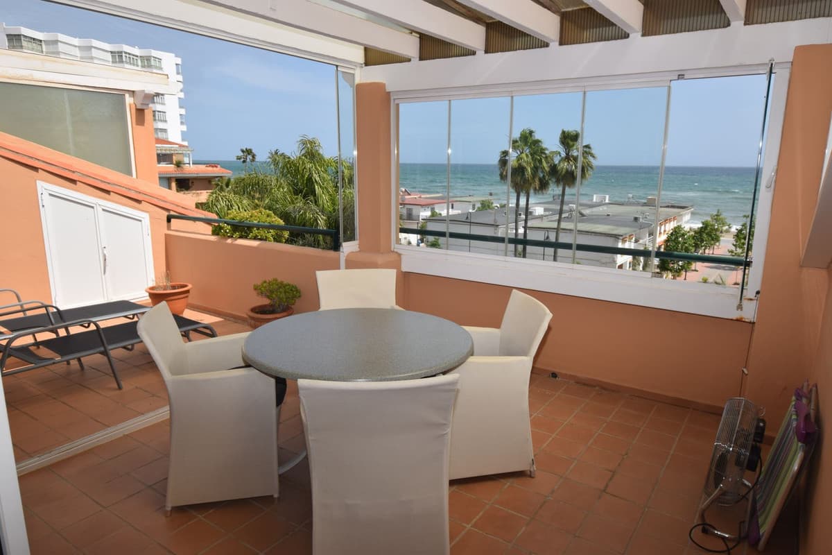 Penthouse in La Cala de Mijas — photo 2 of 10