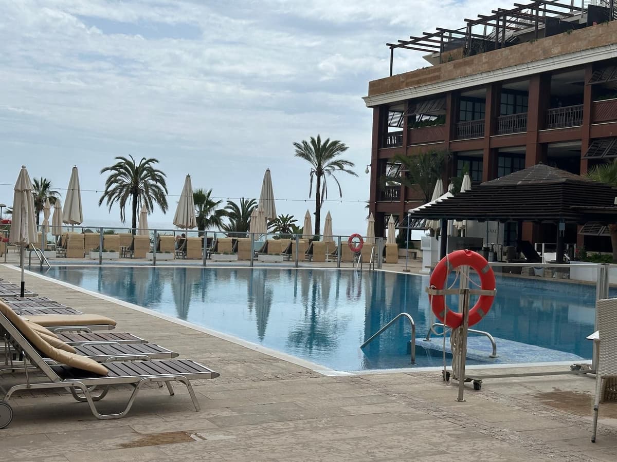Penthouse in Puerto Banús — photo 1 of 10