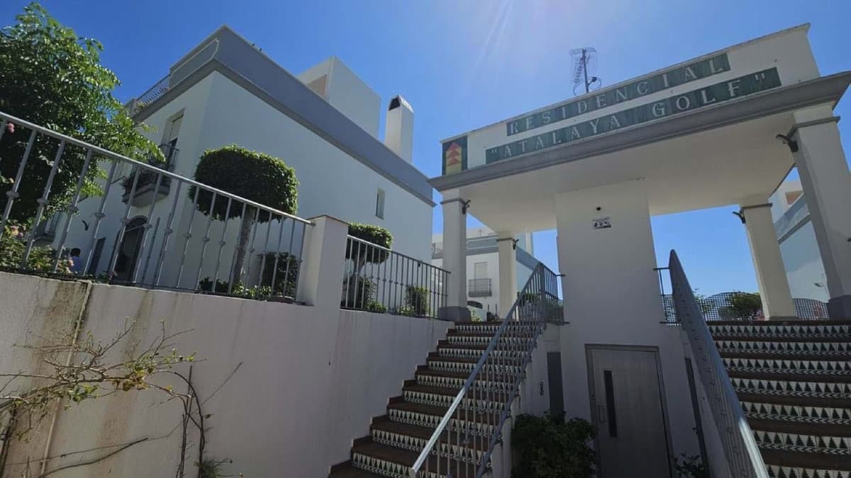 Townhouse in Atalaya — photo 3 of 10