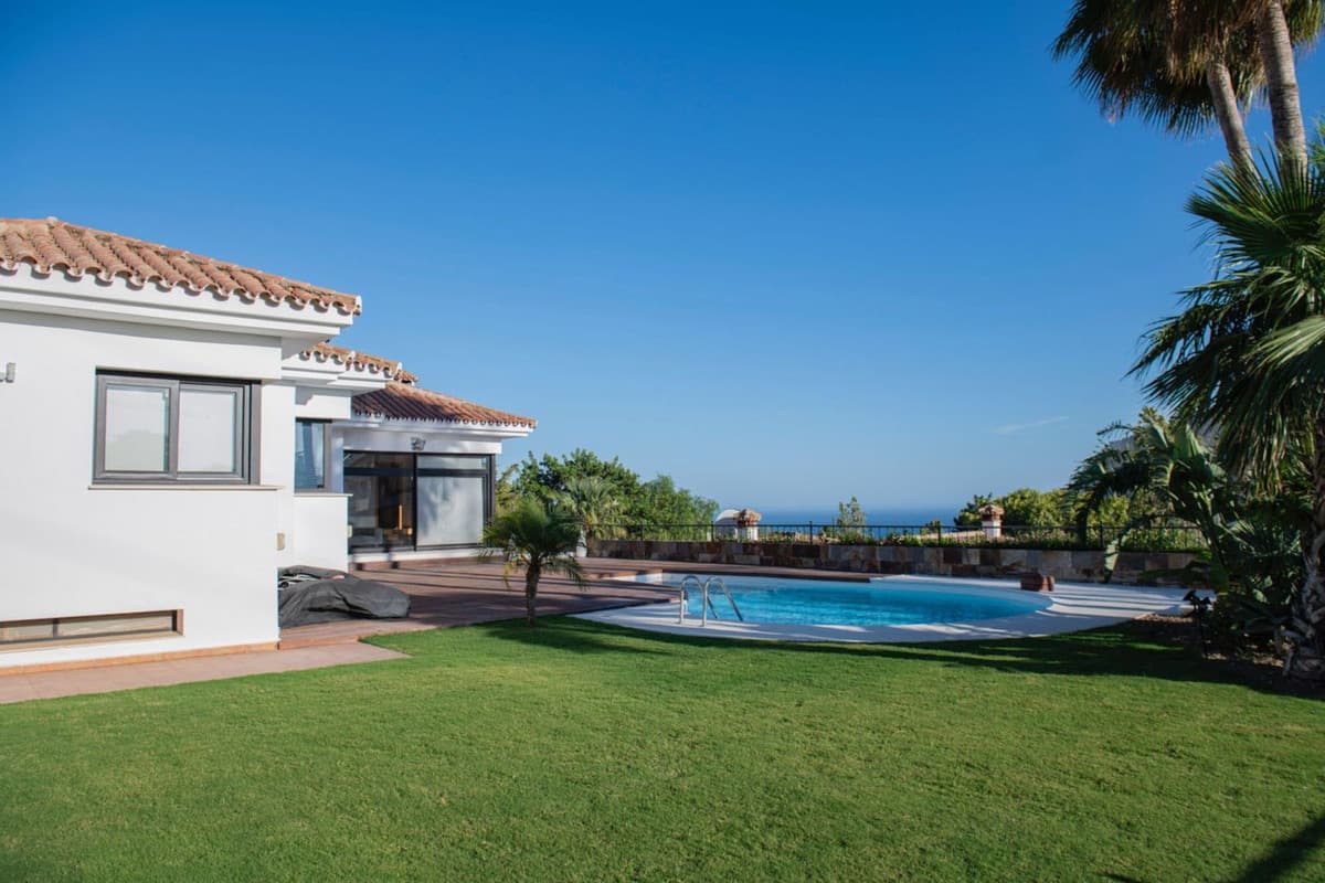 Detached Villa in Benalmadena — photo 1 of 10