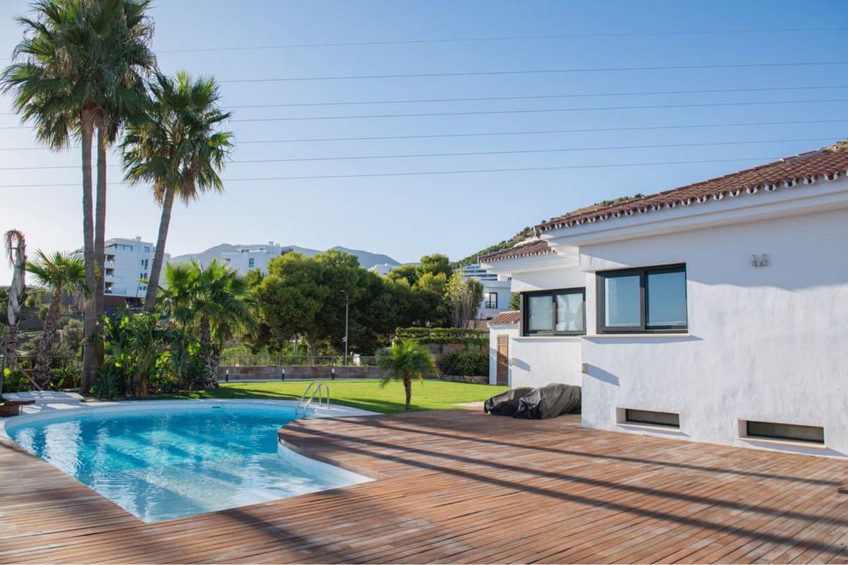 Detached Villa in Benalmadena — photo 2 of 10